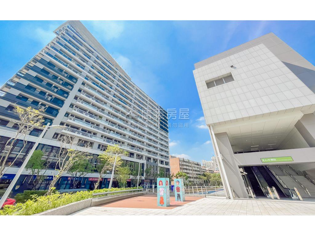 Ｇ７首綻｜次頂樓大車位房屋室內格局與周邊環境