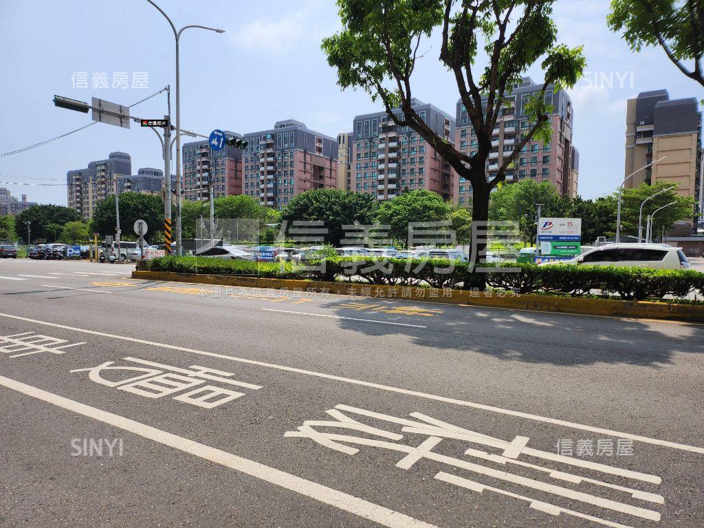 經國路二段大面寬店面房屋室內格局與周邊環境
