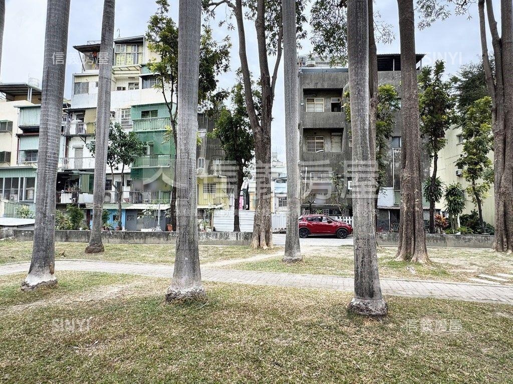 近山．河輕軌旁面寬方正地房屋室內格局與周邊環境