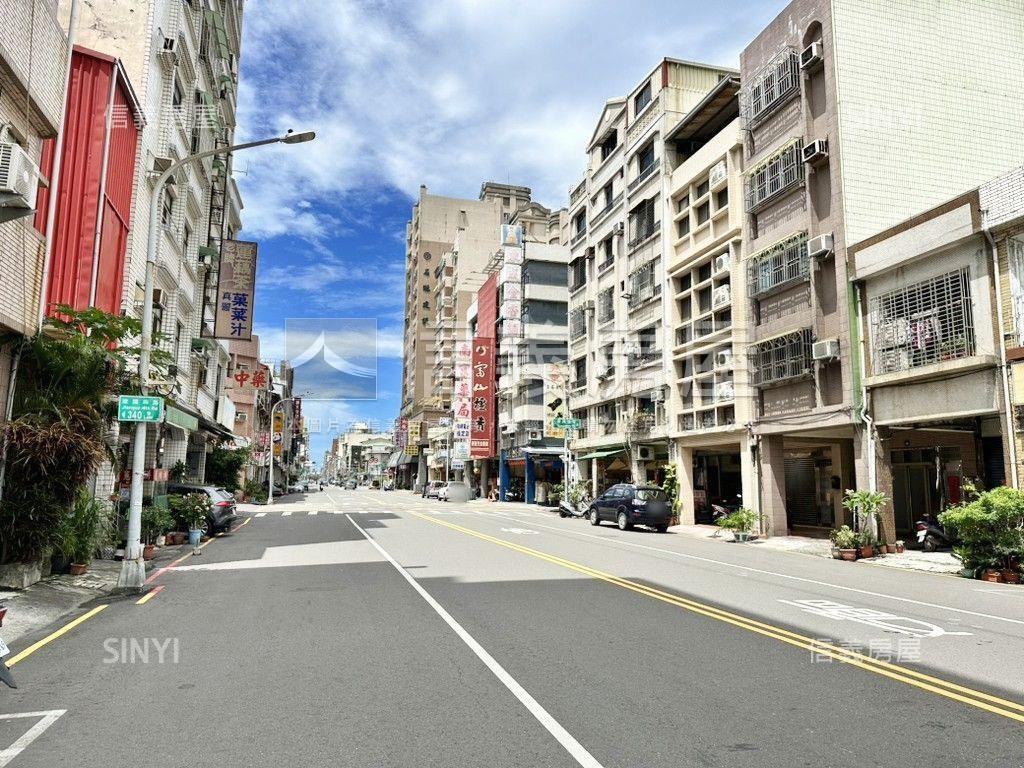 近山．河輕軌旁面寬方正地房屋室內格局與周邊環境