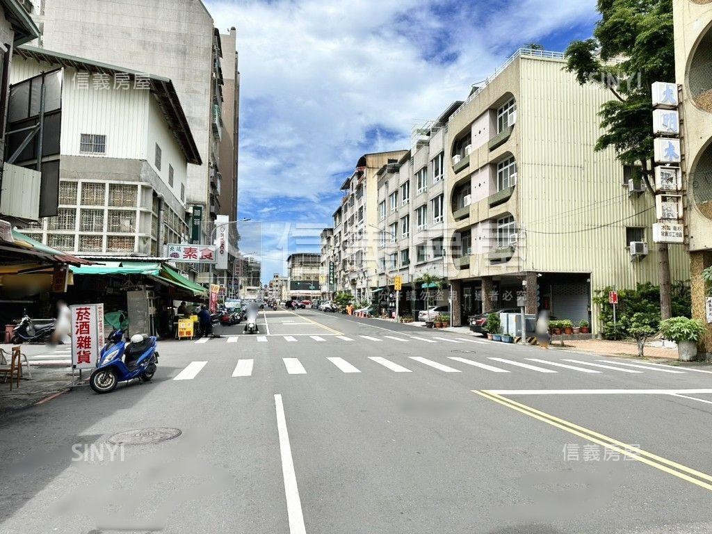 近山．河輕軌旁面寬方正地房屋室內格局與周邊環境
