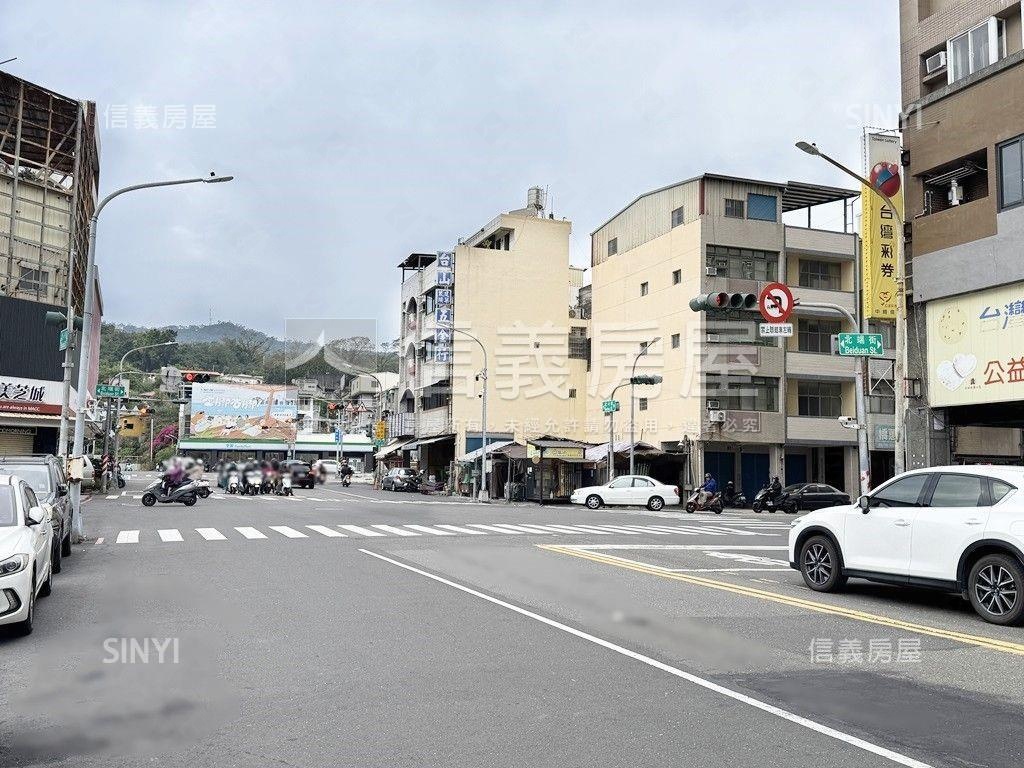 近山．河輕軌旁面寬方正地房屋室內格局與周邊環境