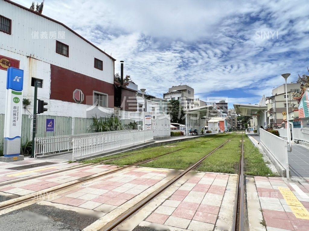 近山．河輕軌旁面寬方正地房屋室內格局與周邊環境