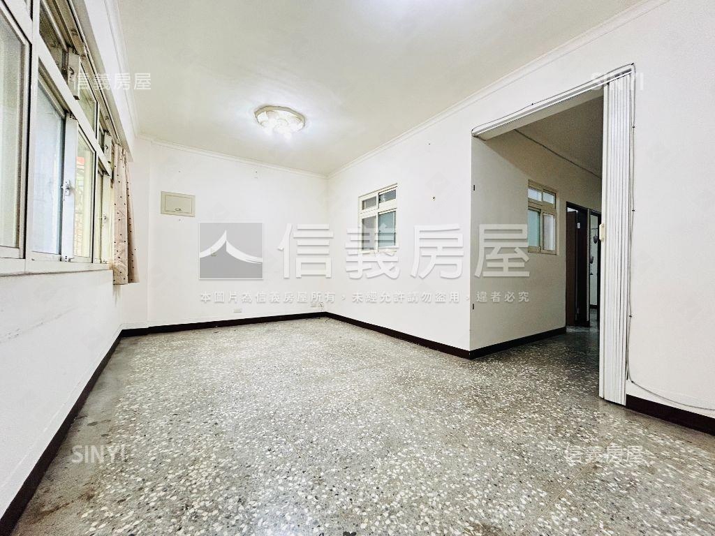 大仁街方正雙併二樓房屋室內格局與周邊環境