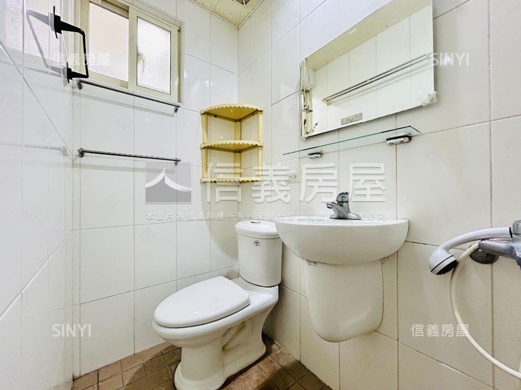 大仁街方正雙併二樓房屋室內格局與周邊環境