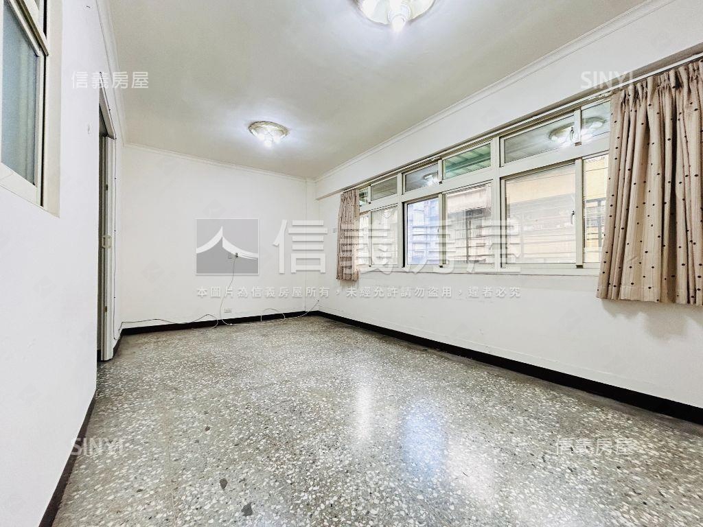 大仁街方正雙併二樓房屋室內格局與周邊環境