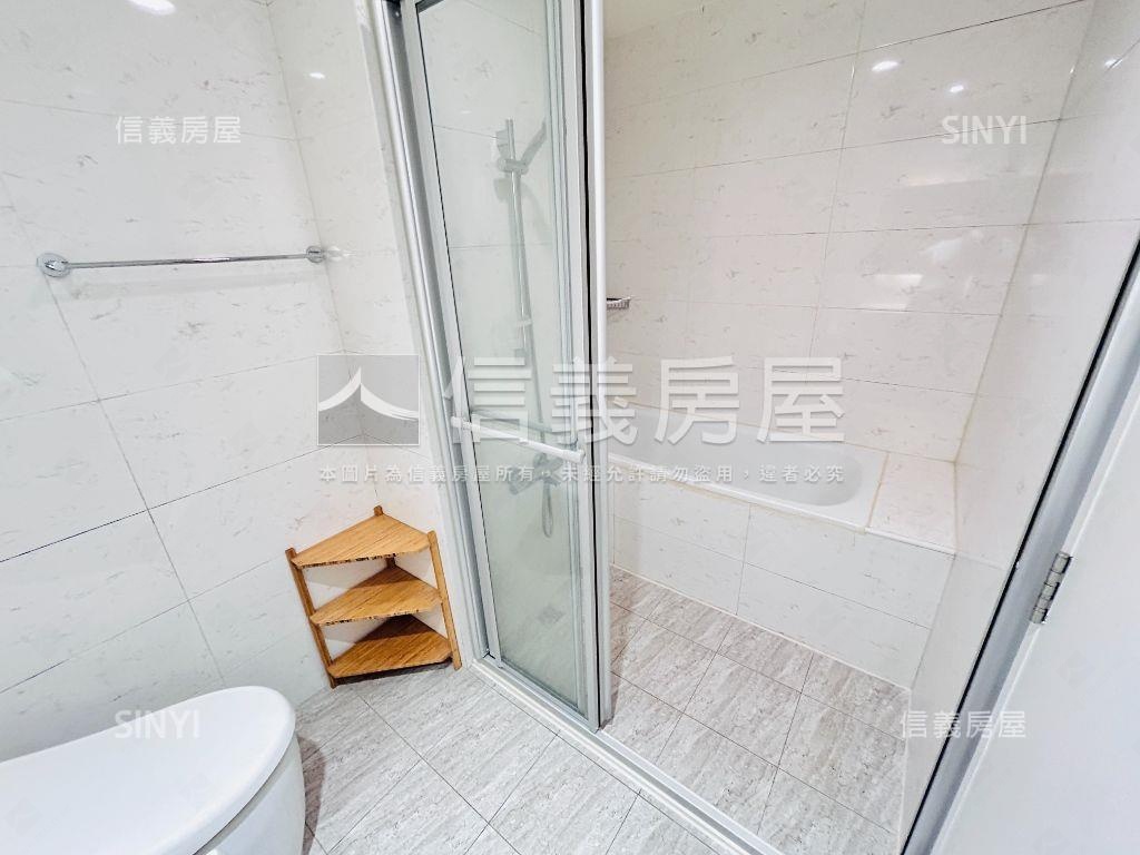 站前Ａ＋兩房車位房屋室內格局與周邊環境