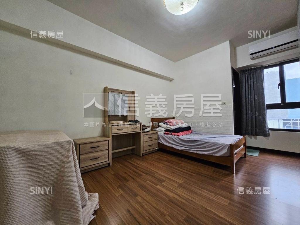 ✨中興商圈✨美三房車位房屋室內格局與周邊環境