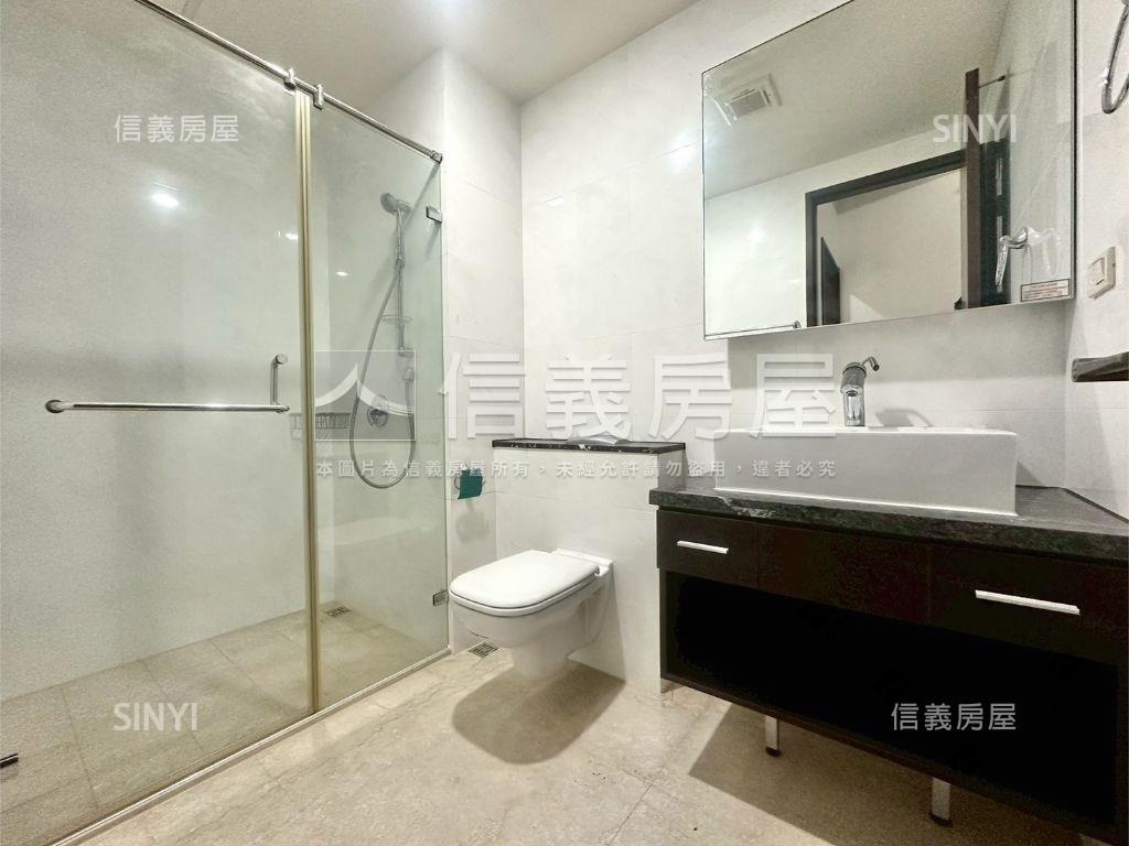 百達富裔稀有未住過空間大房屋室內格局與周邊環境