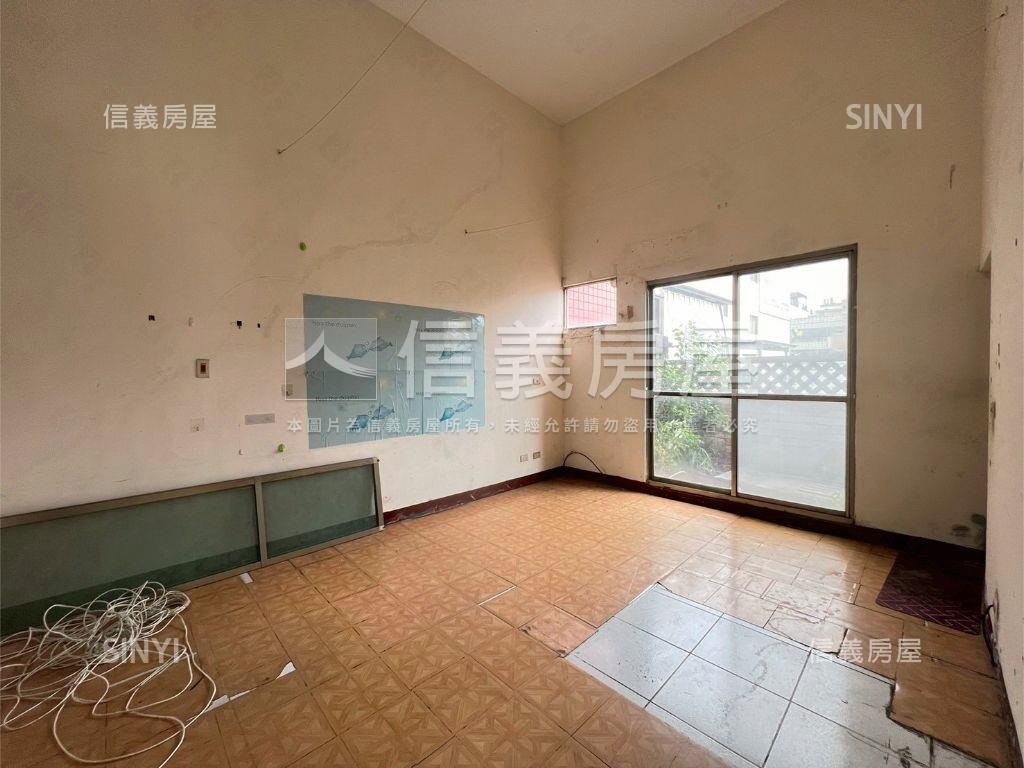 前庭後院！寬敞三房附平車房屋室內格局與周邊環境