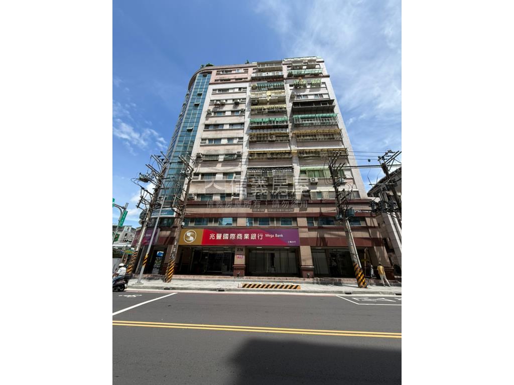 欣隆經典電梯兩房房屋室內格局與周邊環境