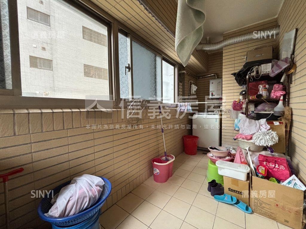 灣頂小坪數帶車位稀有釋出房屋室內格局與周邊環境