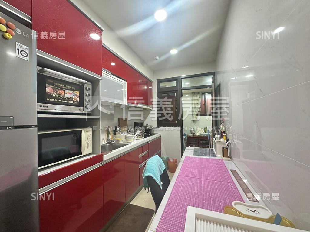 永安捷運多功能一樓房屋室內格局與周邊環境