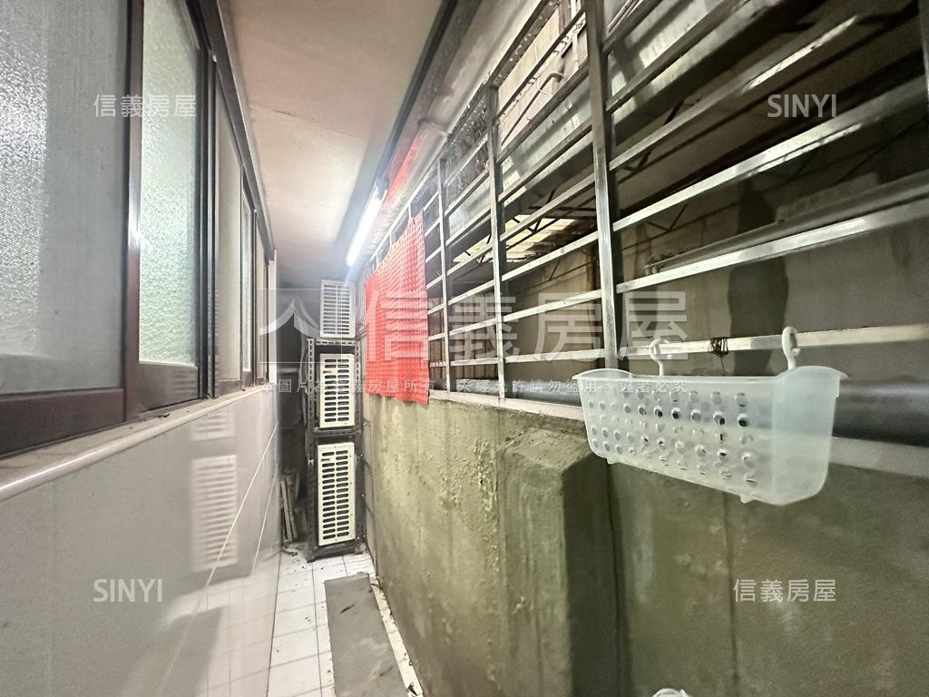 永安捷運多功能一樓房屋室內格局與周邊環境