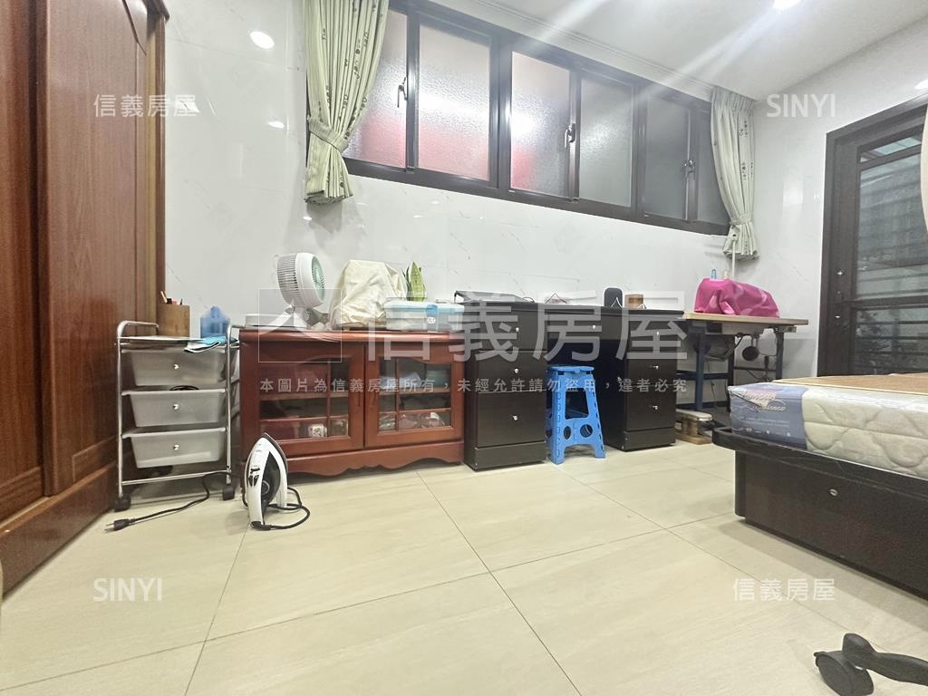 永安捷運多功能一樓房屋室內格局與周邊環境