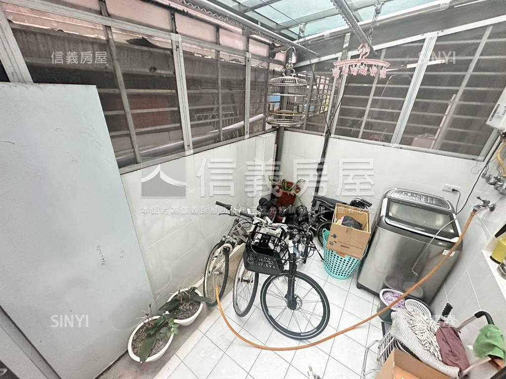 永安捷運多功能一樓房屋室內格局與周邊環境