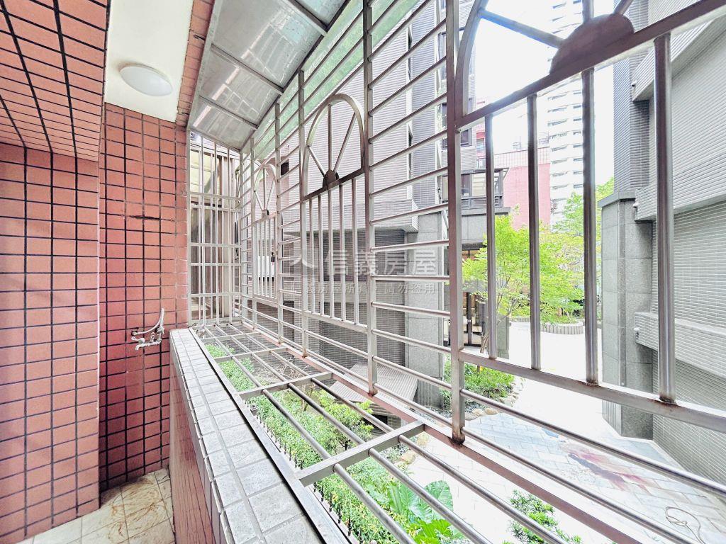 藝文有電梯大空間溫馨三房房屋室內格局與周邊環境