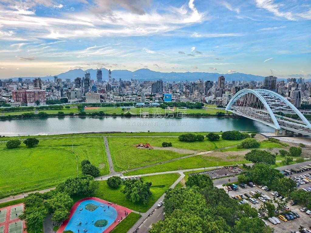 樺福水悅河岸美景樓中樓房屋室內格局與周邊環境