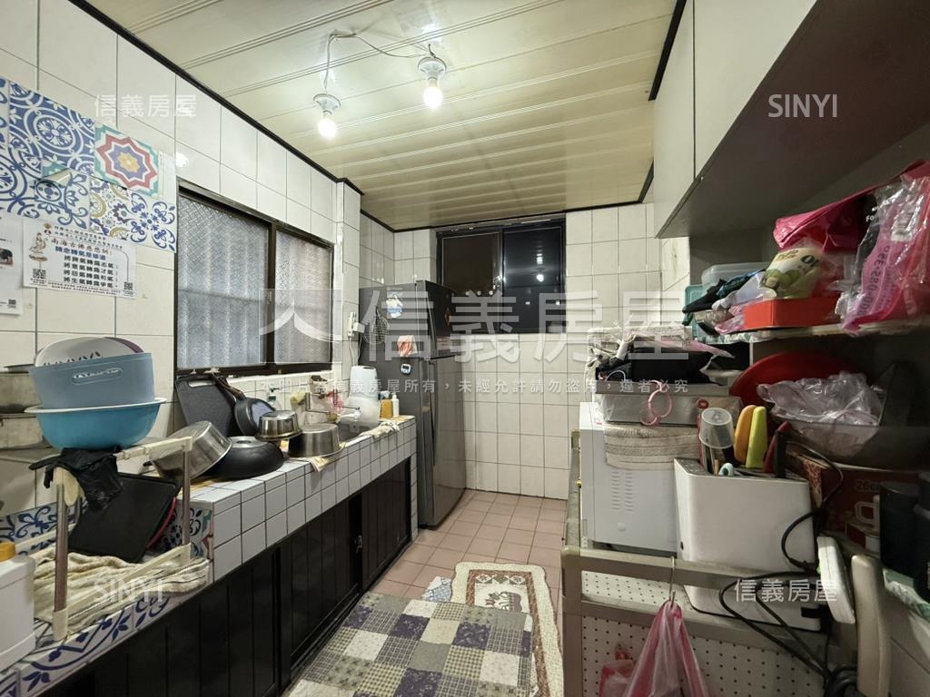 思源美寓頂樓大空間房屋室內格局與周邊環境