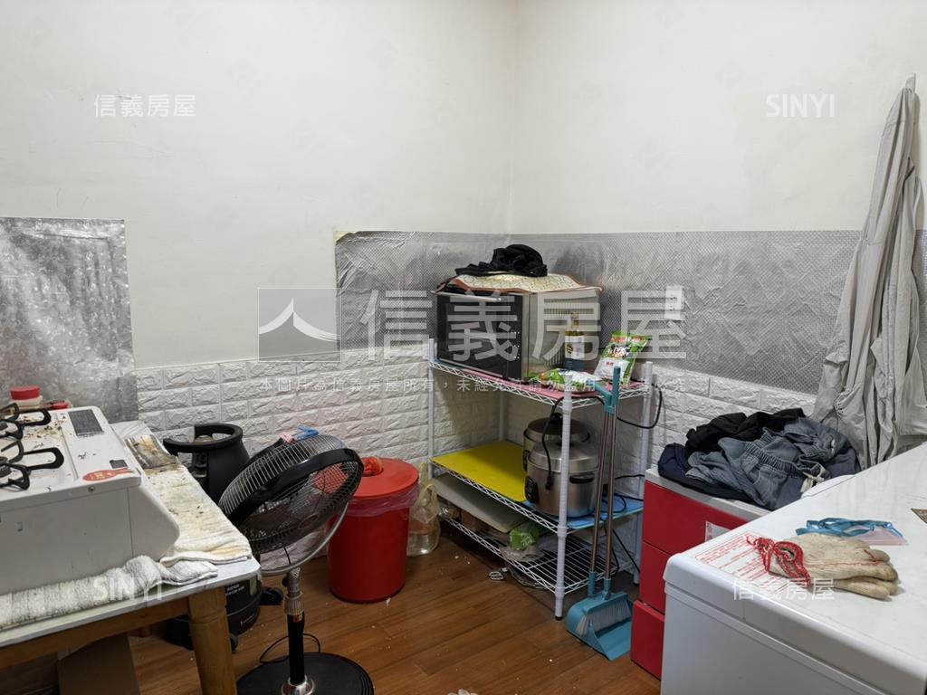 思源美寓頂樓大空間房屋室內格局與周邊環境