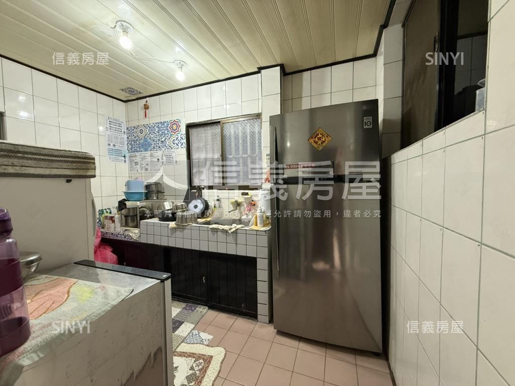 思源美寓頂樓大空間房屋室內格局與周邊環境