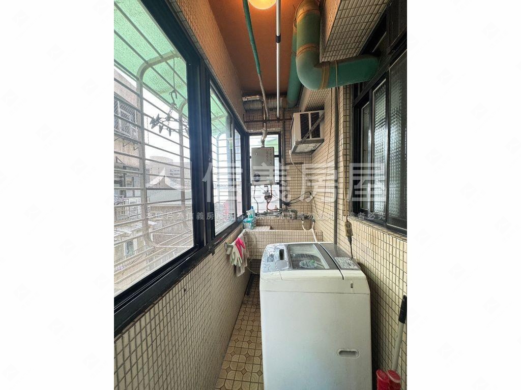 台電大樓四房高樓電梯宅房屋室內格局與周邊環境