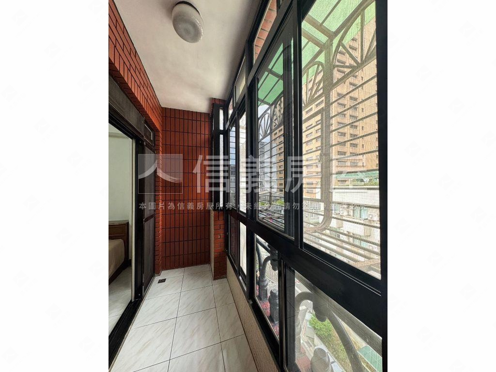 台電大樓四房高樓電梯宅房屋室內格局與周邊環境