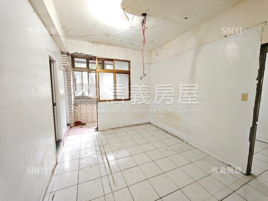 哥德花園公寓四樓房屋室內格局與周邊環境