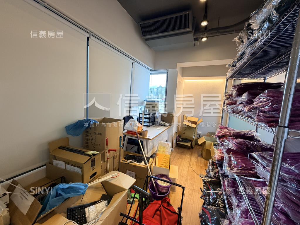 ＲＩＣＨ５８稀有辦公室房屋室內格局與周邊環境