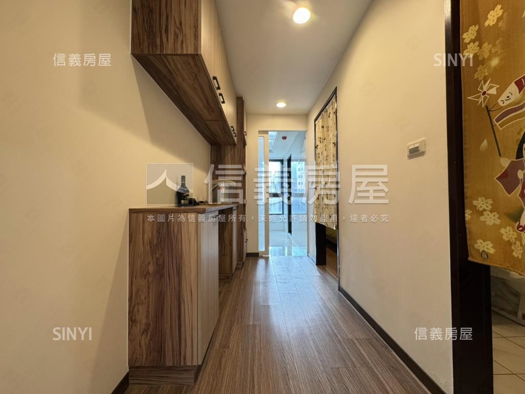 伯爵與夫人精美兩房車位房屋室內格局與周邊環境