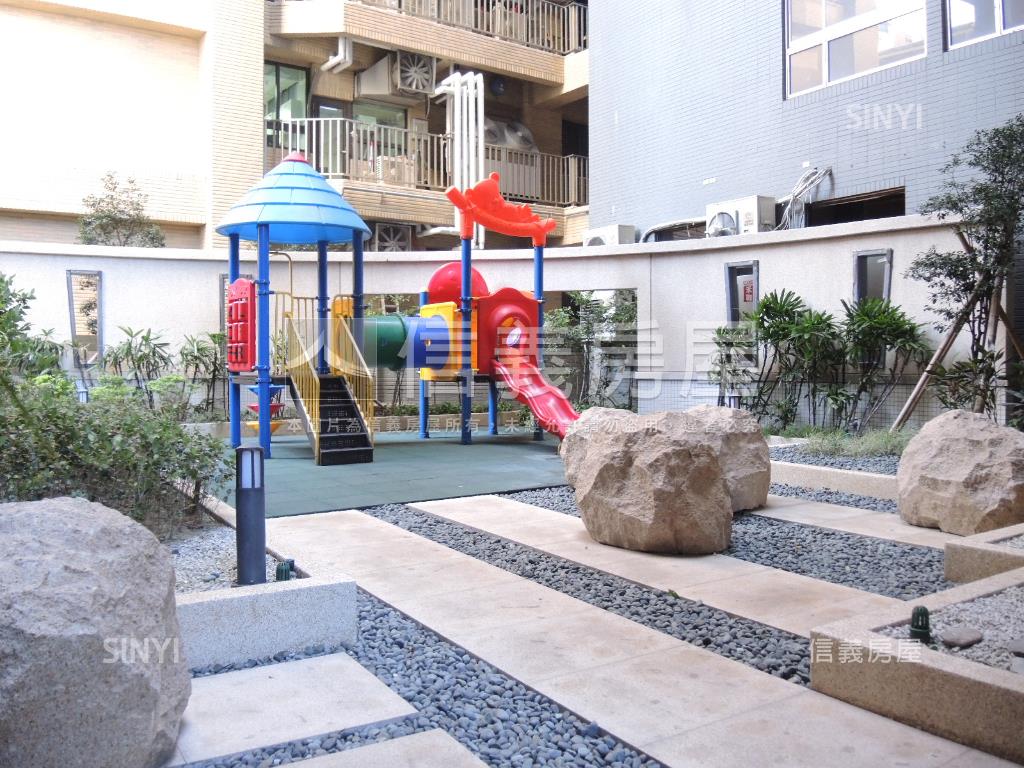 近交流道玉山景觀３房車位房屋室內格局與周邊環境