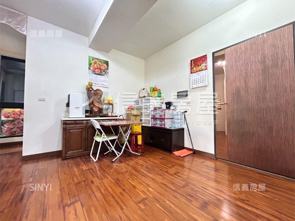 仁愛東里★質感豪邸附車位房屋室內格局與周邊環境