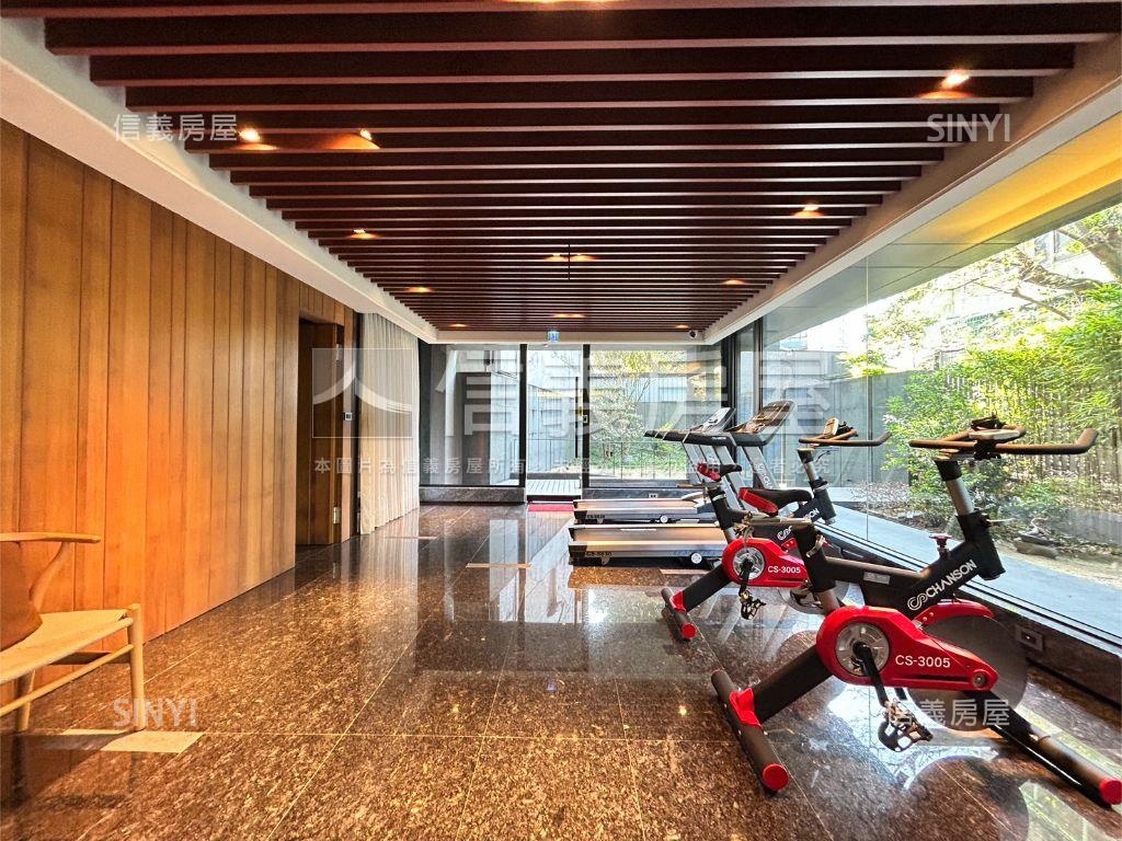 仁愛東里★質感豪邸附車位房屋室內格局與周邊環境