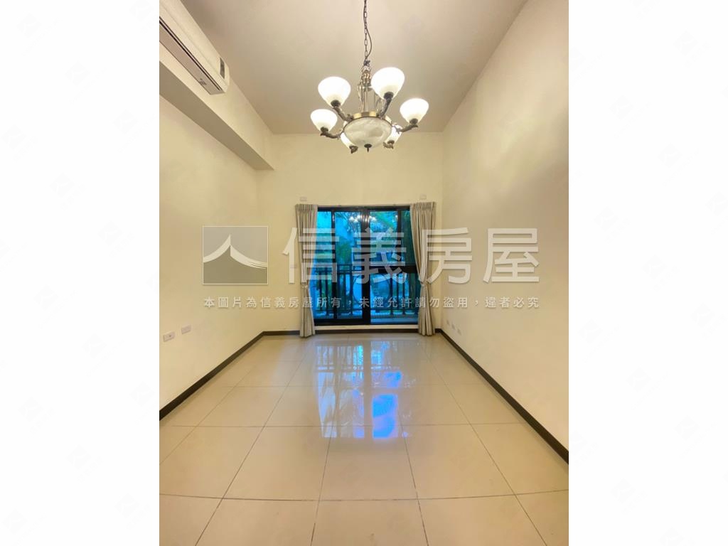 寓上樂灣２房車位房屋室內格局與周邊環境