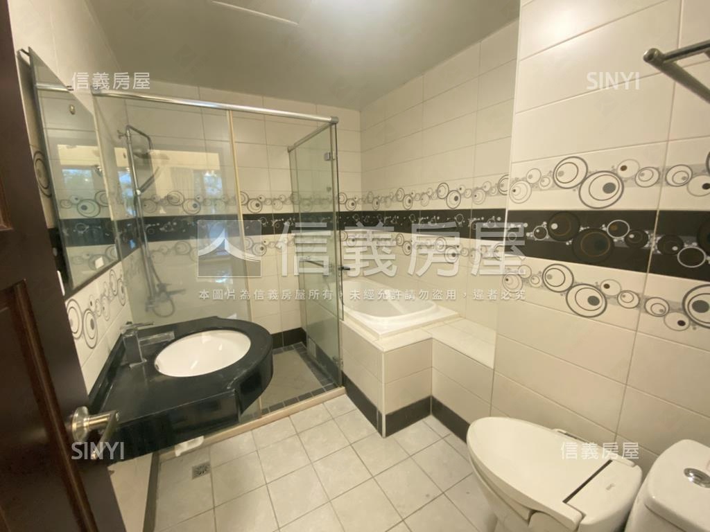 寓上樂灣２房車位房屋室內格局與周邊環境