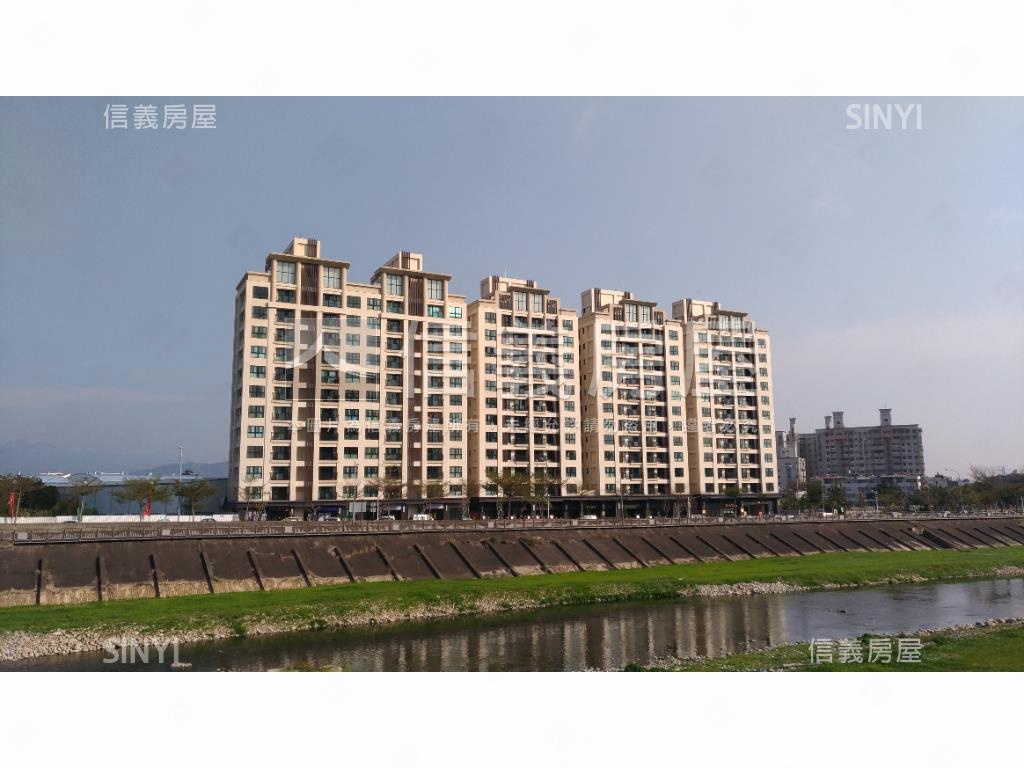 寓上樂灣２房車位房屋室內格局與周邊環境