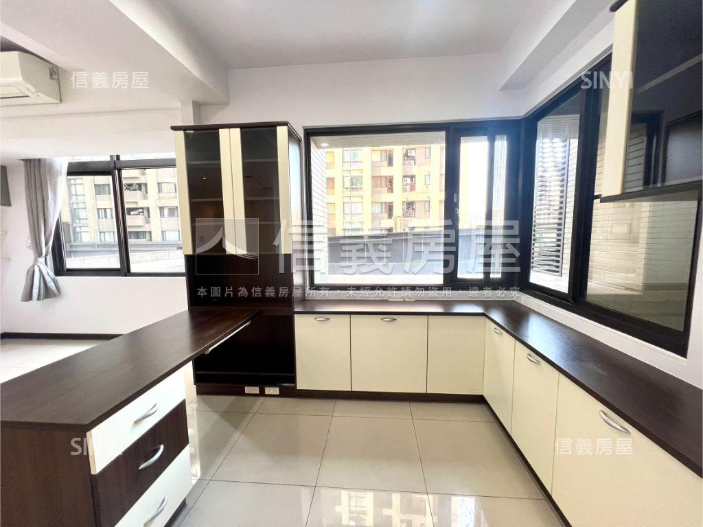 哈佛書香雅境三房車位房屋室內格局與周邊環境