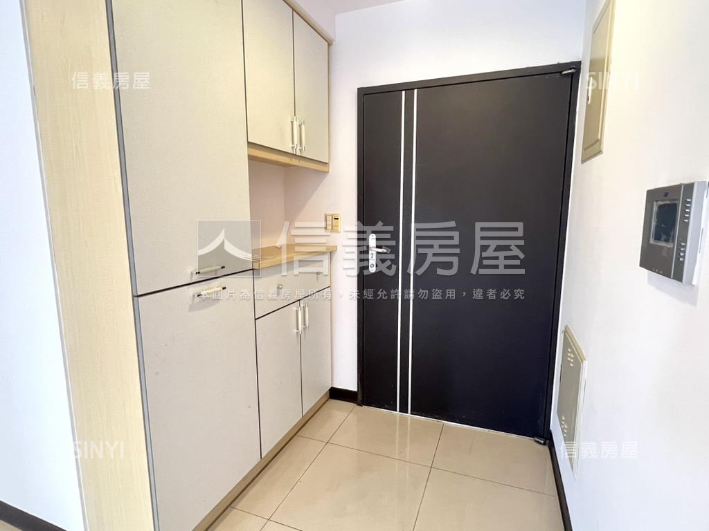 哈佛書香雅境三房車位房屋室內格局與周邊環境