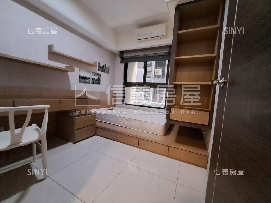 悠活郡精裝兩房平車房屋室內格局與周邊環境