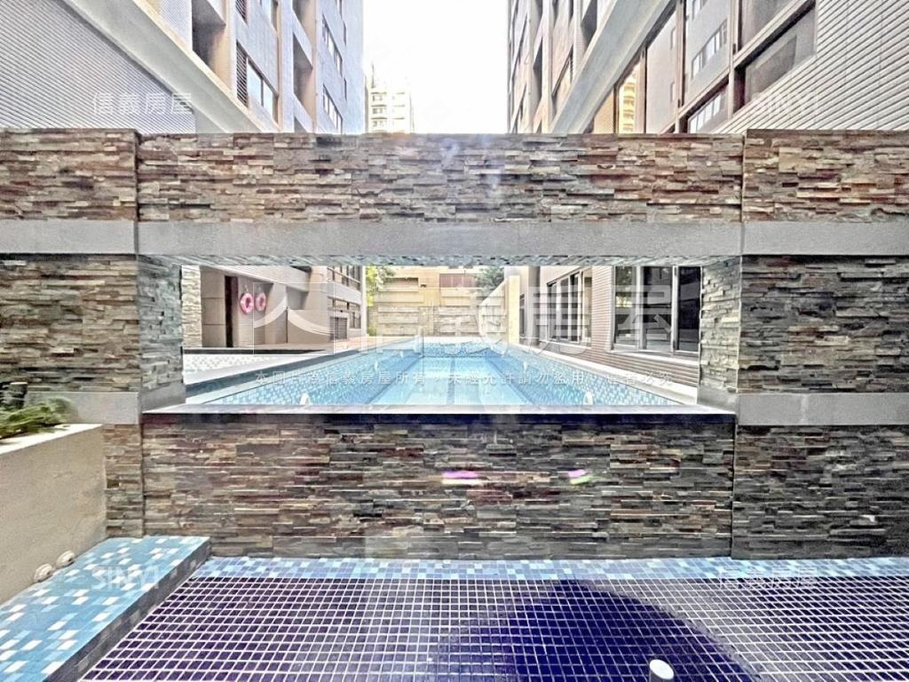 悠活郡精裝兩房平車房屋室內格局與周邊環境