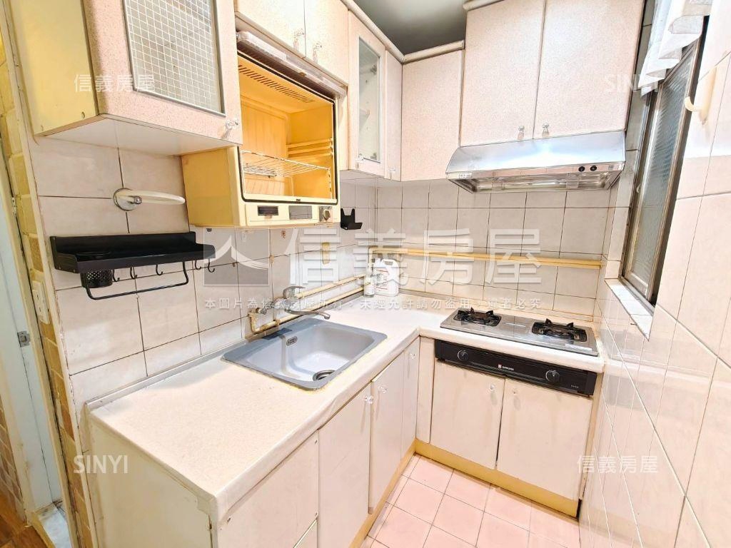 低總價首購２房小公寓房屋室內格局與周邊環境