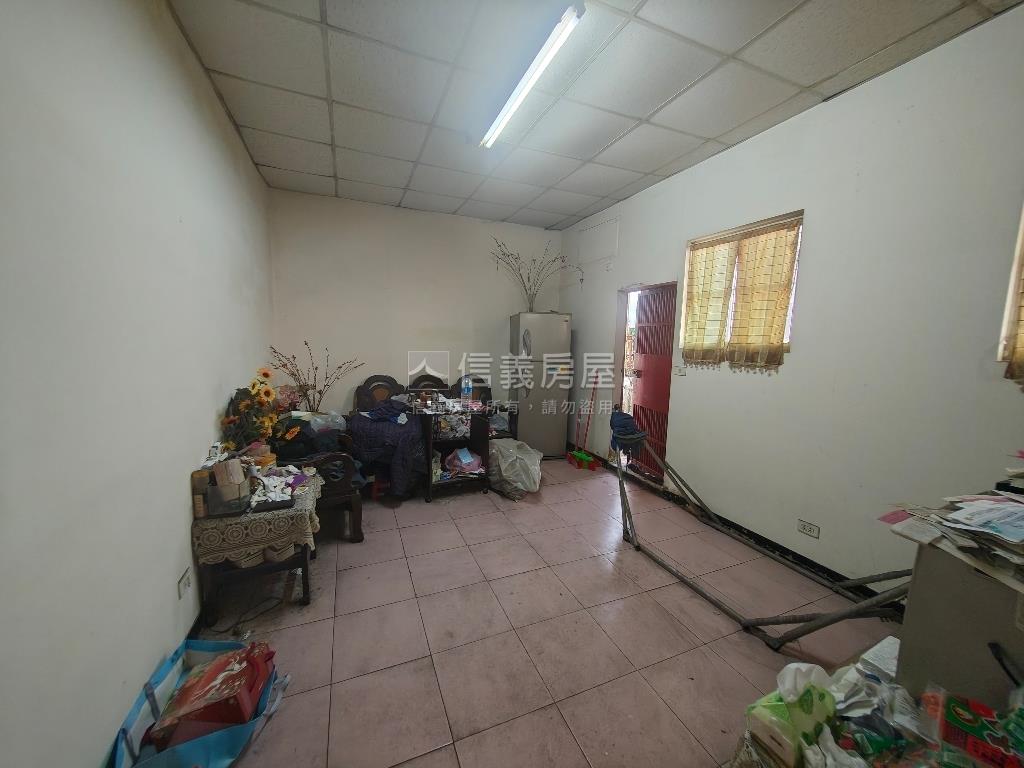 低總價新海路５＋６公寓房屋室內格局與周邊環境