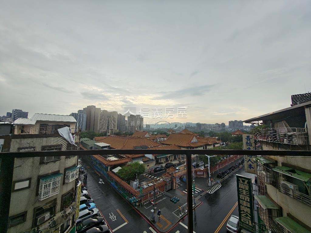 低總價新海路５＋６公寓房屋室內格局與周邊環境