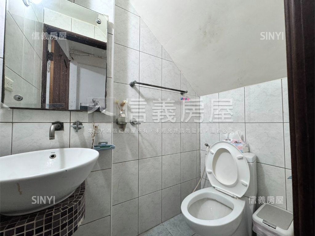 輕井澤｜文忠路臨路透天房屋室內格局與周邊環境