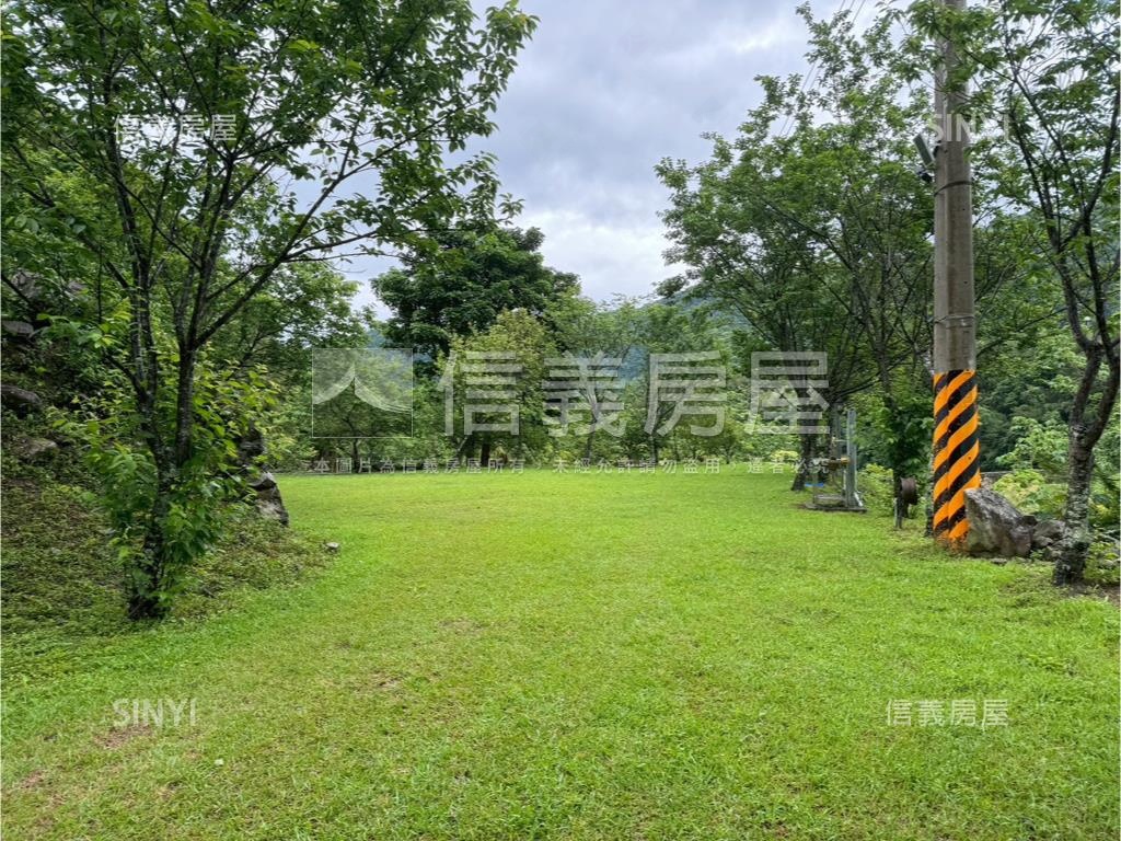已規劃好尖石鄉露營美地房屋室內格局與周邊環境