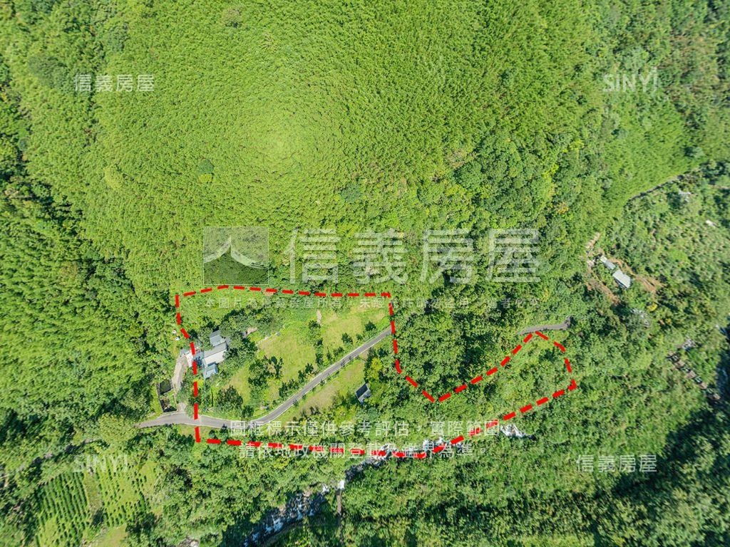 已規劃好尖石鄉露營美地房屋室內格局與周邊環境