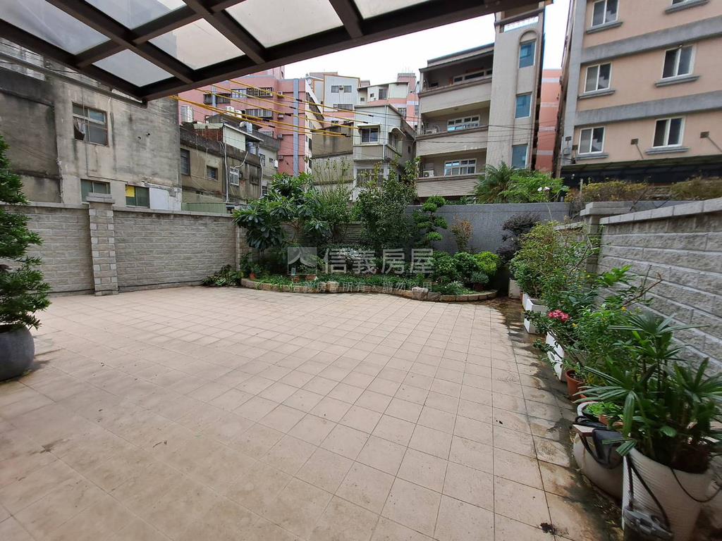 市區掬園｜二房稀有庭院戶房屋室內格局與周邊環境