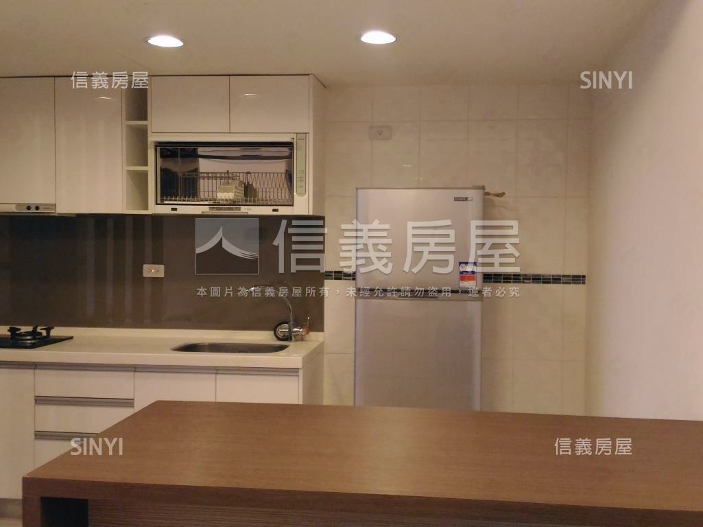 心天母質感兩房車位房屋室內格局與周邊環境