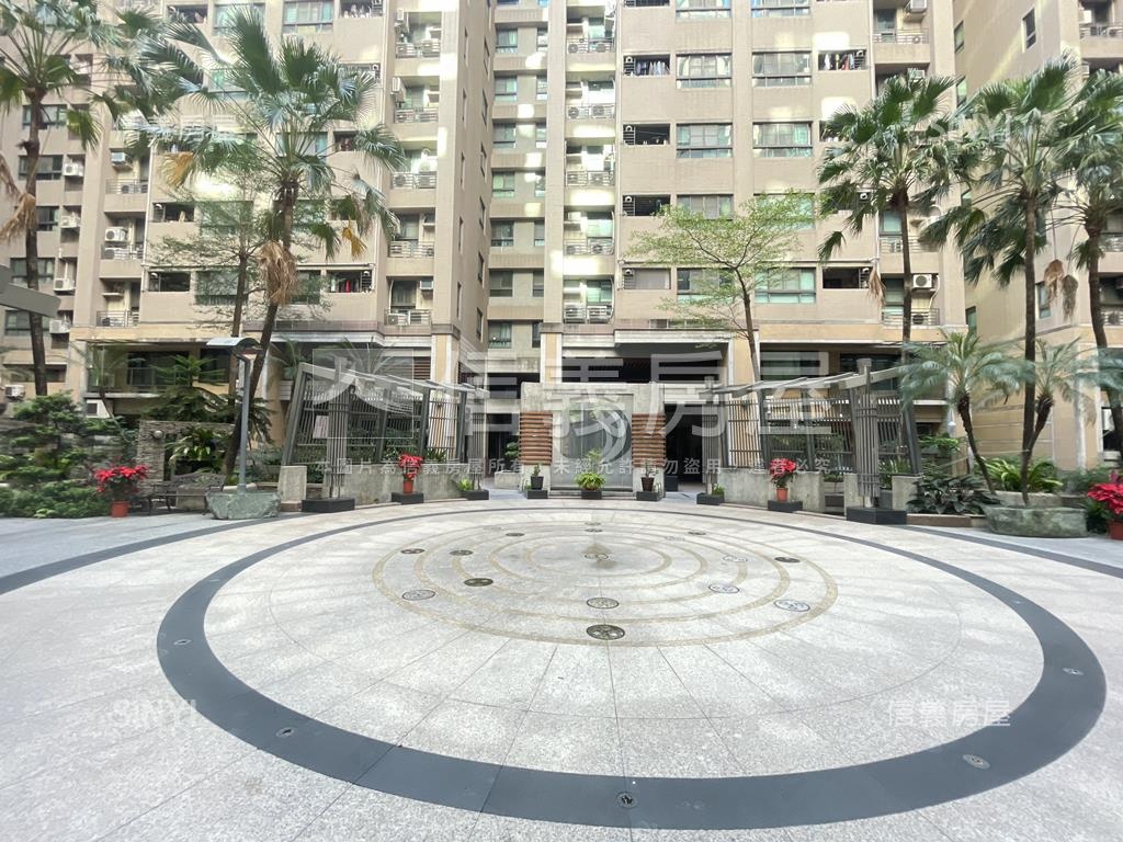 亞灣邊間三面採光三房平車房屋室內格局與周邊環境