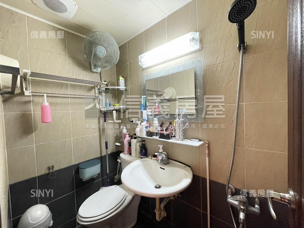 亞灣邊間三面採光三房平車房屋室內格局與周邊環境